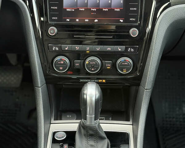 Черный Фольксваген Пассат, объемом двигателя 2 л и пробегом 29 тыс. км за 14699 $, фото 42 на Automoto.ua