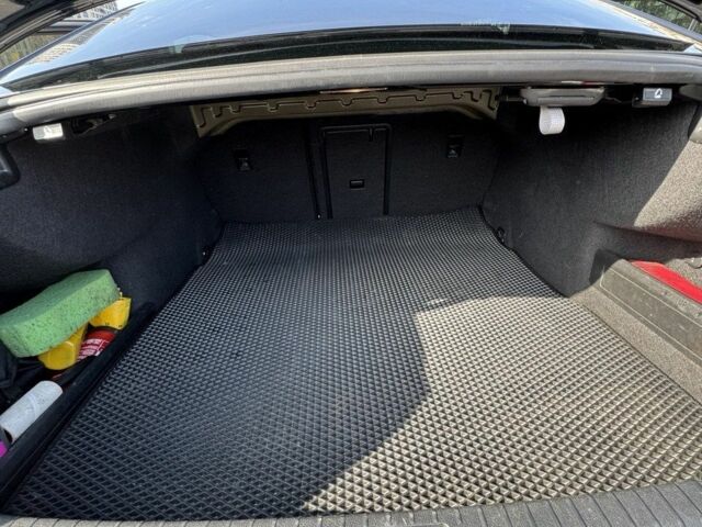 Чорний Фольксваген Пассат, об'ємом двигуна 0 л та пробігом 186 тис. км за 25000 $, фото 7 на Automoto.ua