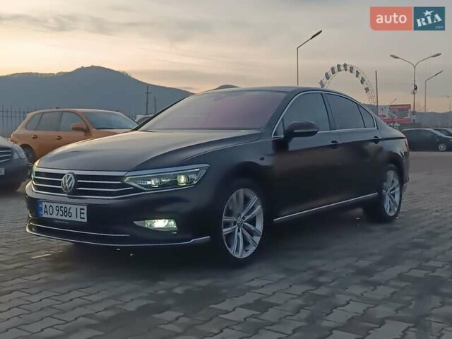 Чорний Фольксваген Пассат, об'ємом двигуна 1.97 л та пробігом 258 тис. км за 24900 $, фото 23 на Automoto.ua