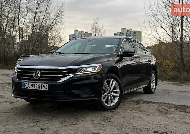 Черный Фольксваген Пассат, объемом двигателя 2 л и пробегом 29 тыс. км за 14699 $, фото 1 на Automoto.ua