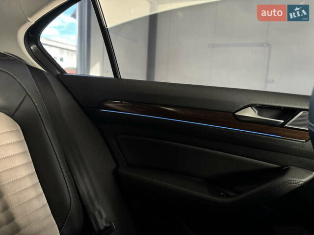 Черный Фольксваген Пассат, объемом двигателя 2 л и пробегом 81 тыс. км за 26500 $, фото 71 на Automoto.ua