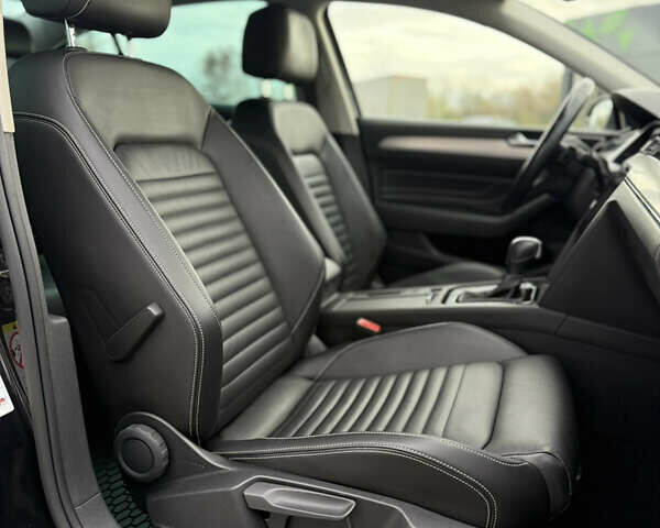 Черный Фольксваген Пассат, объемом двигателя 2 л и пробегом 191 тыс. км за 25700 $, фото 80 на Automoto.ua