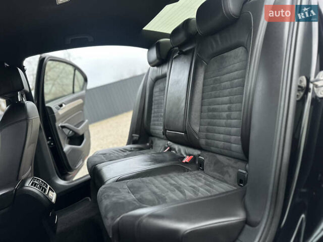 Черный Фольксваген Пассат, объемом двигателя 1.97 л и пробегом 237 тыс. км за 21999 $, фото 22 на Automoto.ua