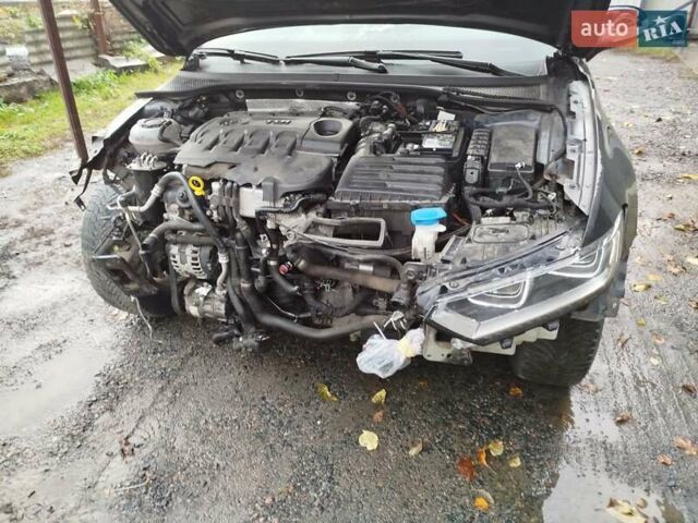 Черный Фольксваген Пассат, объемом двигателя 1.97 л и пробегом 190 тыс. км за 9800 $, фото 6 на Automoto.ua