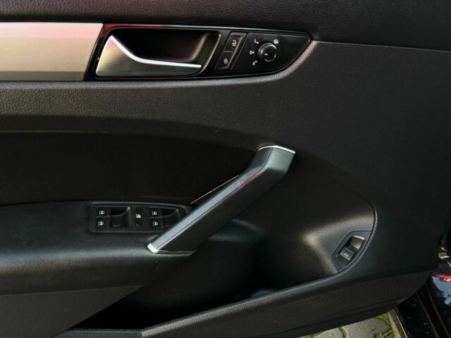 Чорний Фольксваген Пассат, об'ємом двигуна 2 л та пробігом 90 тис. км за 17800 $, фото 9 на Automoto.ua