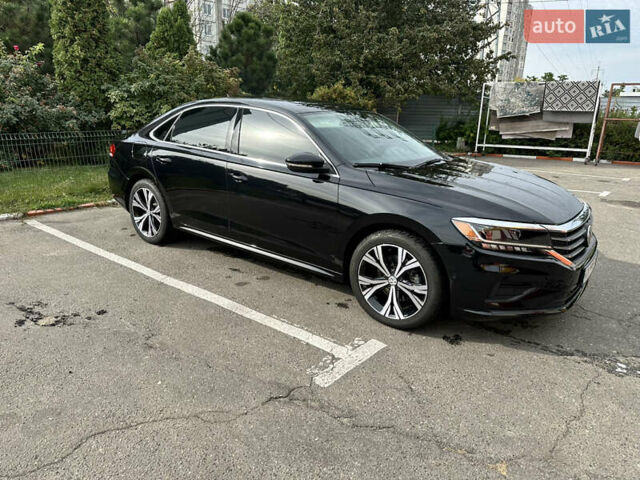 Черный Фольксваген Пассат, объемом двигателя 2 л и пробегом 104 тыс. км за 23500 $, фото 1 на Automoto.ua