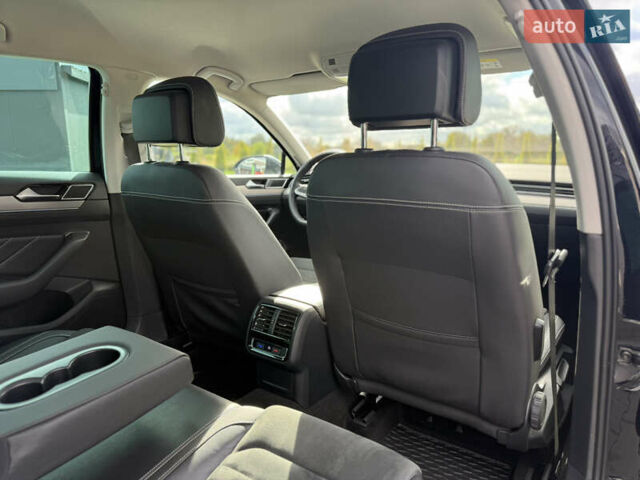 Черный Фольксваген Пассат, объемом двигателя 2 л и пробегом 99 тыс. км за 36500 $, фото 101 на Automoto.ua