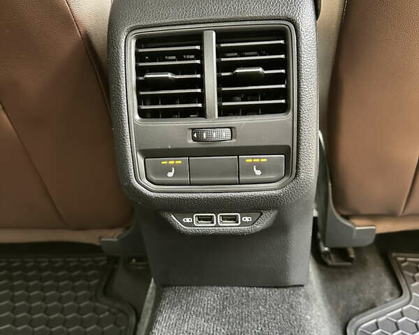 Черный Фольксваген Пассат, объемом двигателя 2 л и пробегом 104 тыс. км за 23500 $, фото 11 на Automoto.ua