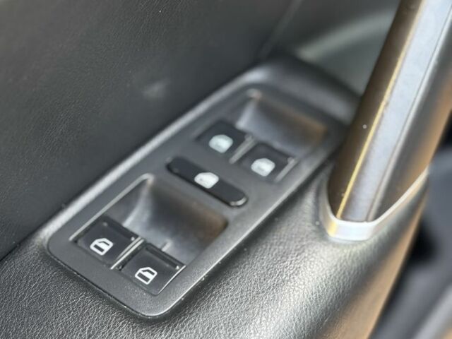 Черный Фольксваген Пассат, объемом двигателя 2 л и пробегом 125 тыс. км за 19500 $, фото 9 на Automoto.ua