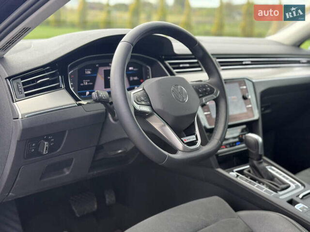 Черный Фольксваген Пассат, объемом двигателя 2 л и пробегом 98 тыс. км за 37700 $, фото 64 на Automoto.ua