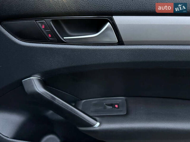 Чорний Фольксваген Пассат, об'ємом двигуна 2 л та пробігом 272 тис. км за 13999 $, фото 22 на Automoto.ua