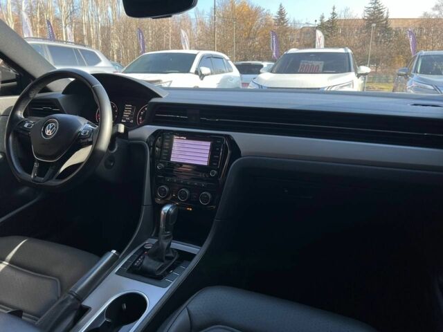 Чорний Фольксваген Пассат, об'ємом двигуна 2 л та пробігом 90 тис. км за 17800 $, фото 16 на Automoto.ua