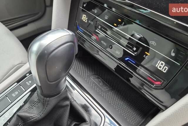 Черный Фольксваген Пассат, объемом двигателя 2 л и пробегом 158 тыс. км за 25550 $, фото 34 на Automoto.ua