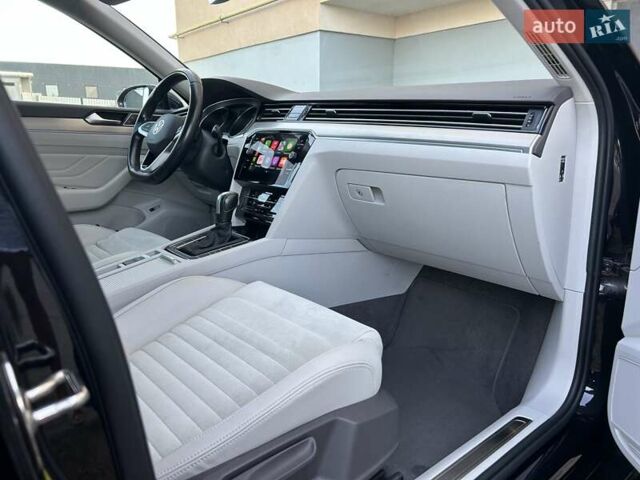 Черный Фольксваген Пассат, объемом двигателя 2 л и пробегом 158 тыс. км за 25550 $, фото 27 на Automoto.ua