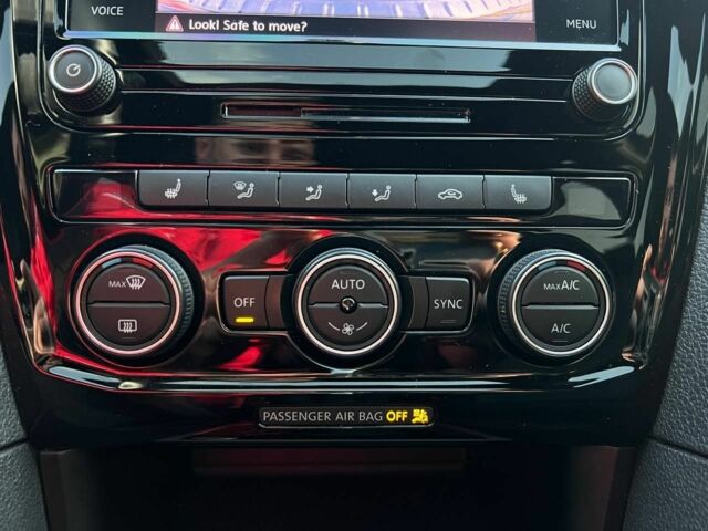 Чорний Фольксваген Пассат, об'ємом двигуна 2 л та пробігом 90 тис. км за 17800 $, фото 12 на Automoto.ua