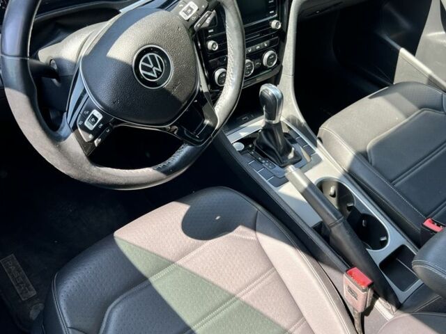 Чорний Фольксваген Пассат, об'ємом двигуна 2 л та пробігом 142 тис. км за 16800 $, фото 3 на Automoto.ua