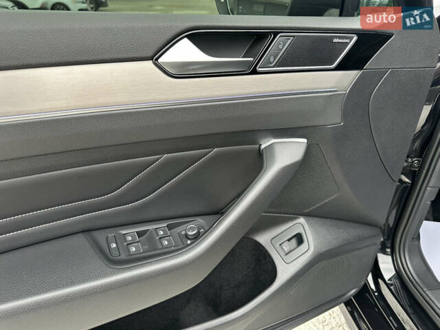 Чорний Фольксваген Пассат, об'ємом двигуна 1.97 л та пробігом 108 тис. км за 34999 $, фото 8 на Automoto.ua