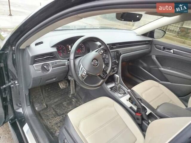Черный Фольксваген Пассат, объемом двигателя 1.98 л и пробегом 90 тыс. км за 17400 $, фото 21 на Automoto.ua