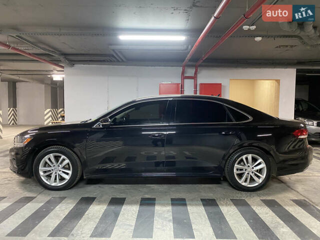 Чорний Фольксваген Пассат, об'ємом двигуна 2 л та пробігом 189 тис. км за 18700 $, фото 3 на Automoto.ua