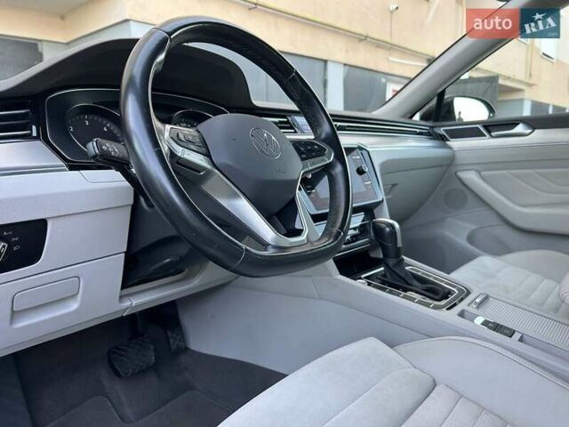 Черный Фольксваген Пассат, объемом двигателя 2 л и пробегом 158 тыс. км за 25550 $, фото 20 на Automoto.ua