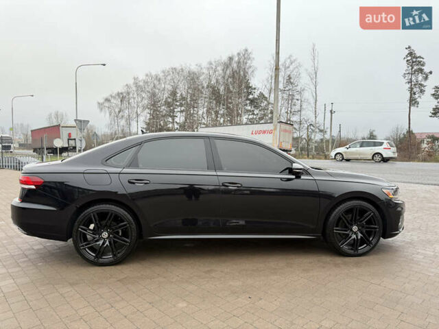 Чорний Фольксваген Пассат, об'ємом двигуна 2 л та пробігом 153 тис. км за 15899 $, фото 7 на Automoto.ua