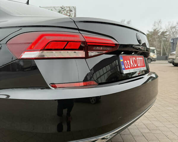 Чорний Фольксваген Пассат, об'ємом двигуна 2 л та пробігом 153 тис. км за 15899 $, фото 10 на Automoto.ua