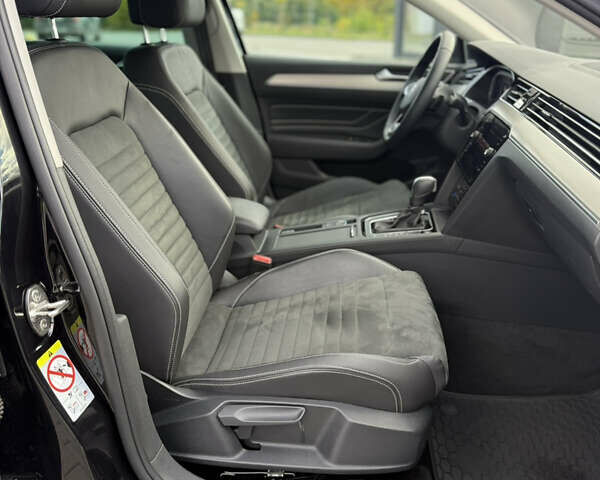 Черный Фольксваген Пассат, объемом двигателя 2 л и пробегом 98 тыс. км за 37700 $, фото 84 на Automoto.ua