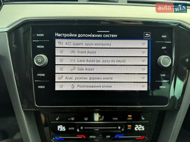 Черный Фольксваген Пассат, объемом двигателя 2 л и пробегом 98 тыс. км за 37700 $, фото 120 на Automoto.ua