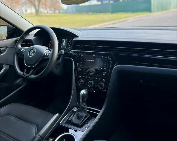 Черный Фольксваген Пассат, объемом двигателя 2 л и пробегом 69 тыс. км за 18900 $, фото 14 на Automoto.ua