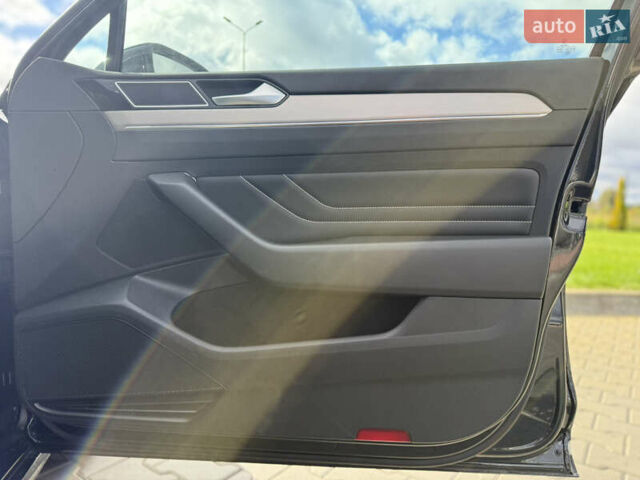 Черный Фольксваген Пассат, объемом двигателя 2 л и пробегом 99 тыс. км за 36500 $, фото 85 на Automoto.ua