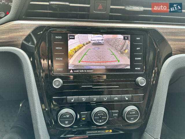 Черный Фольксваген Пассат, объемом двигателя 2 л и пробегом 104 тыс. км за 23500 $, фото 19 на Automoto.ua