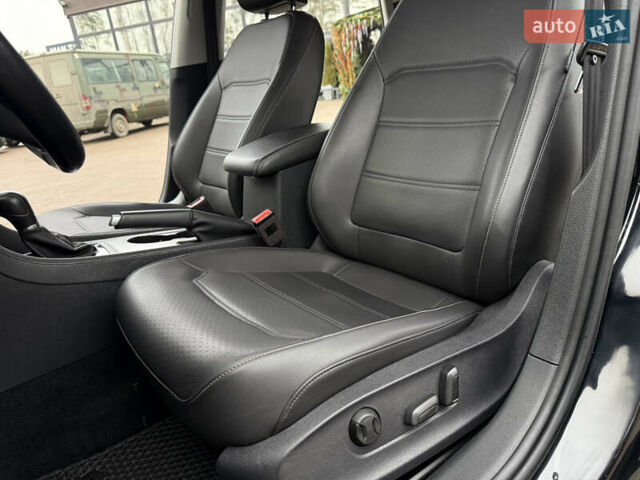 Чорний Фольксваген Пассат, об'ємом двигуна 2 л та пробігом 153 тис. км за 15899 $, фото 45 на Automoto.ua