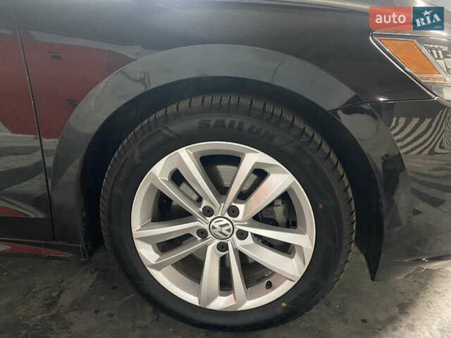 Чорний Фольксваген Пассат, об'ємом двигуна 2 л та пробігом 189 тис. км за 18700 $, фото 11 на Automoto.ua