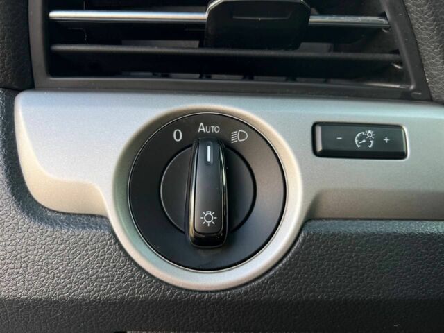 Чорний Фольксваген Пассат, об'ємом двигуна 2 л та пробігом 90 тис. км за 17800 $, фото 19 на Automoto.ua