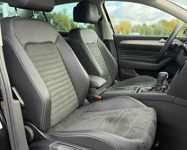 Черный Фольксваген Пассат, объемом двигателя 2 л и пробегом 98 тыс. км за 37700 $, фото 83 на Automoto.ua