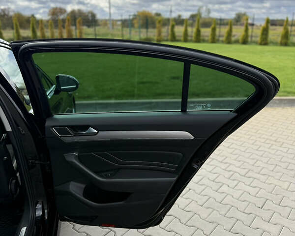 Черный Фольксваген Пассат, объемом двигателя 2 л и пробегом 98 тыс. км за 37700 $, фото 86 на Automoto.ua