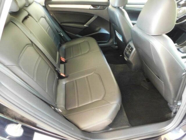 Черный Фольксваген Пассат, объемом двигателя 2 л и пробегом 30 тыс. км за 7800 $, фото 10 на Automoto.ua