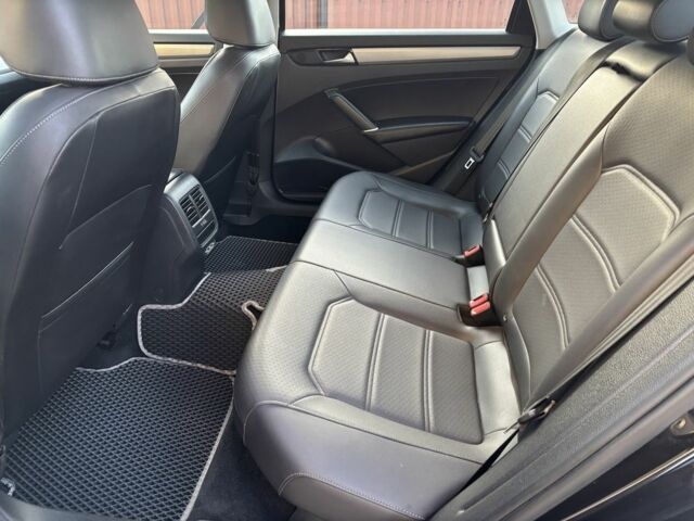 Черный Фольксваген Пассат, объемом двигателя 2 л и пробегом 125 тыс. км за 19500 $, фото 17 на Automoto.ua