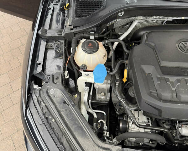 Чорний Фольксваген Пассат, об'ємом двигуна 2 л та пробігом 153 тис. км за 15899 $, фото 57 на Automoto.ua