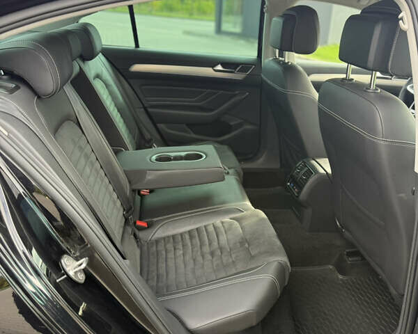 Черный Фольксваген Пассат, объемом двигателя 2 л и пробегом 98 тыс. км за 37700 $, фото 87 на Automoto.ua