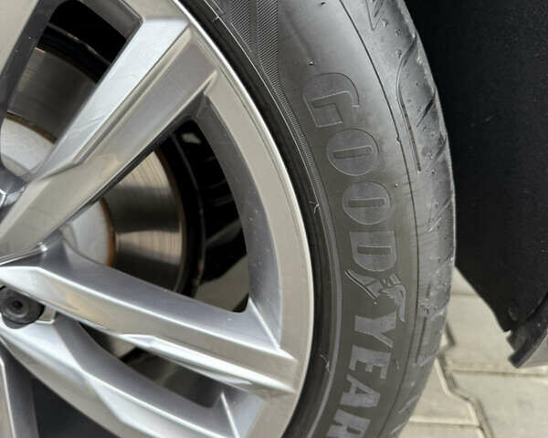 Черный Фольксваген Пассат, объемом двигателя 2 л и пробегом 98 тыс. км за 37700 $, фото 138 на Automoto.ua