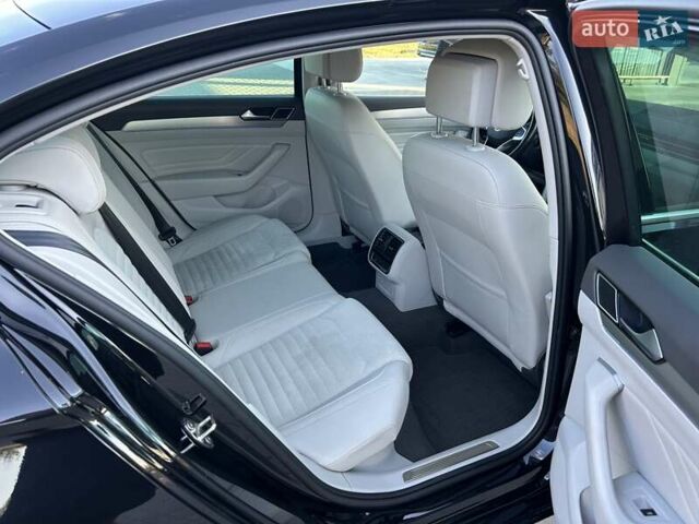 Черный Фольксваген Пассат, объемом двигателя 2 л и пробегом 158 тыс. км за 24999 $, фото 15 на Automoto.ua