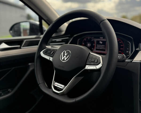 Черный Фольксваген Пассат, объемом двигателя 2 л и пробегом 98 тыс. км за 37700 $, фото 111 на Automoto.ua