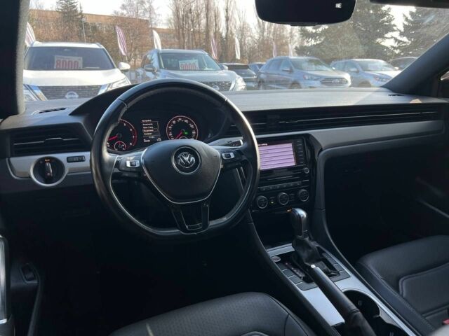 Чорний Фольксваген Пассат, об'ємом двигуна 2 л та пробігом 90 тис. км за 17800 $, фото 15 на Automoto.ua