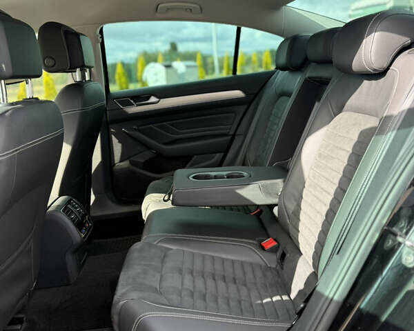 Черный Фольксваген Пассат, объемом двигателя 2 л и пробегом 99 тыс. км за 36500 $, фото 99 на Automoto.ua