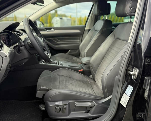 Черный Фольксваген Пассат, объемом двигателя 2 л и пробегом 99 тыс. км за 36500 $, фото 79 на Automoto.ua