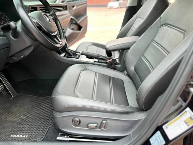 Черный Фольксваген Пассат, объемом двигателя 2 л и пробегом 42 тыс. км за 17850 $, фото 4 на Automoto.ua