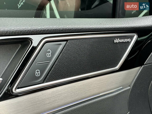 Чорний Фольксваген Пассат, об'ємом двигуна 1.97 л та пробігом 108 тис. км за 34999 $, фото 33 на Automoto.ua