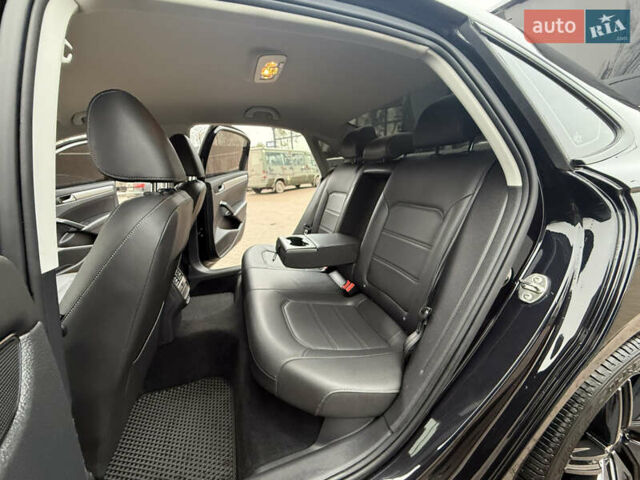 Чорний Фольксваген Пассат, об'ємом двигуна 2 л та пробігом 153 тис. км за 15899 $, фото 42 на Automoto.ua