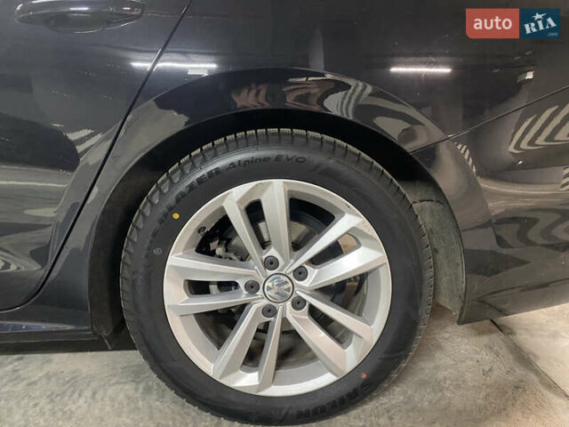 Чорний Фольксваген Пассат, об'ємом двигуна 2 л та пробігом 189 тис. км за 18700 $, фото 9 на Automoto.ua